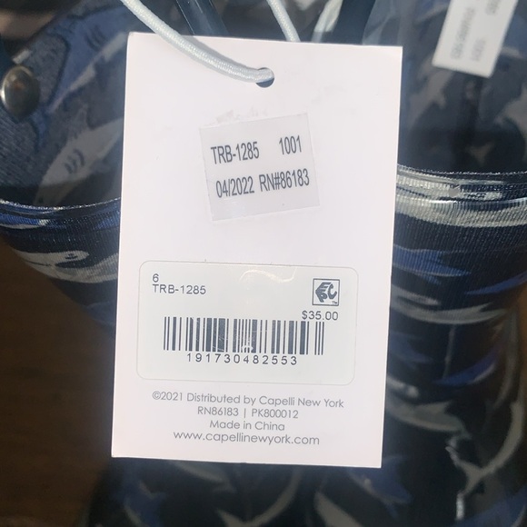 NWT Capelli‎ New York Shark print blue colored rain boots size 6C - Picture 8 of 8